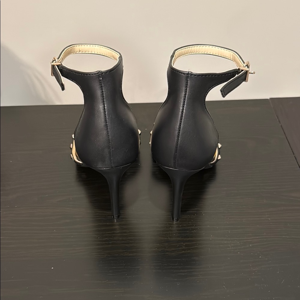 Jessica Simpson Black Heeled Studded Shoes - Picture 3 of 4